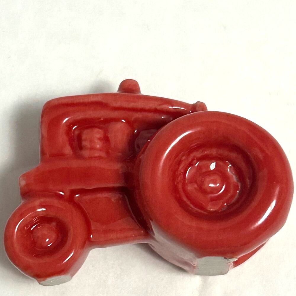 Wade Whimsies American Heritage Series Tractor Red, Red Rose Tea Premium 2016
